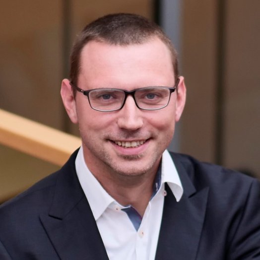 Prof. Dr.-Ing. Sven Tackenberg